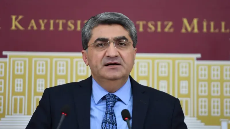 EKMEN, “EMEKLİLER ONURLU YAŞAM İSTİYOR”