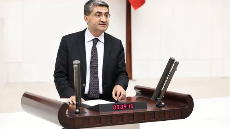 EKMEN'DEN FON DÜZENLEMESİNE SERT TEPKİ